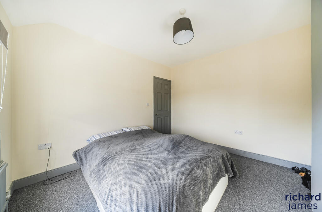 07f1bbb373b1472a86802e7f4034bdb1