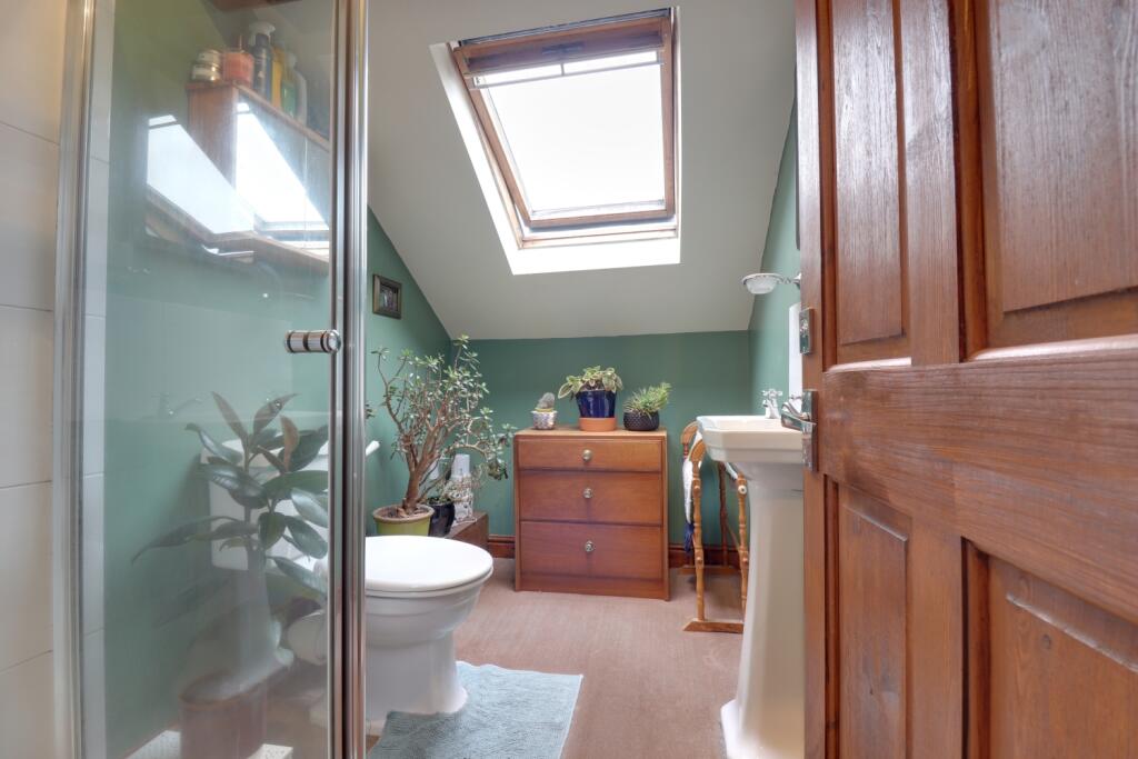 Family shower room