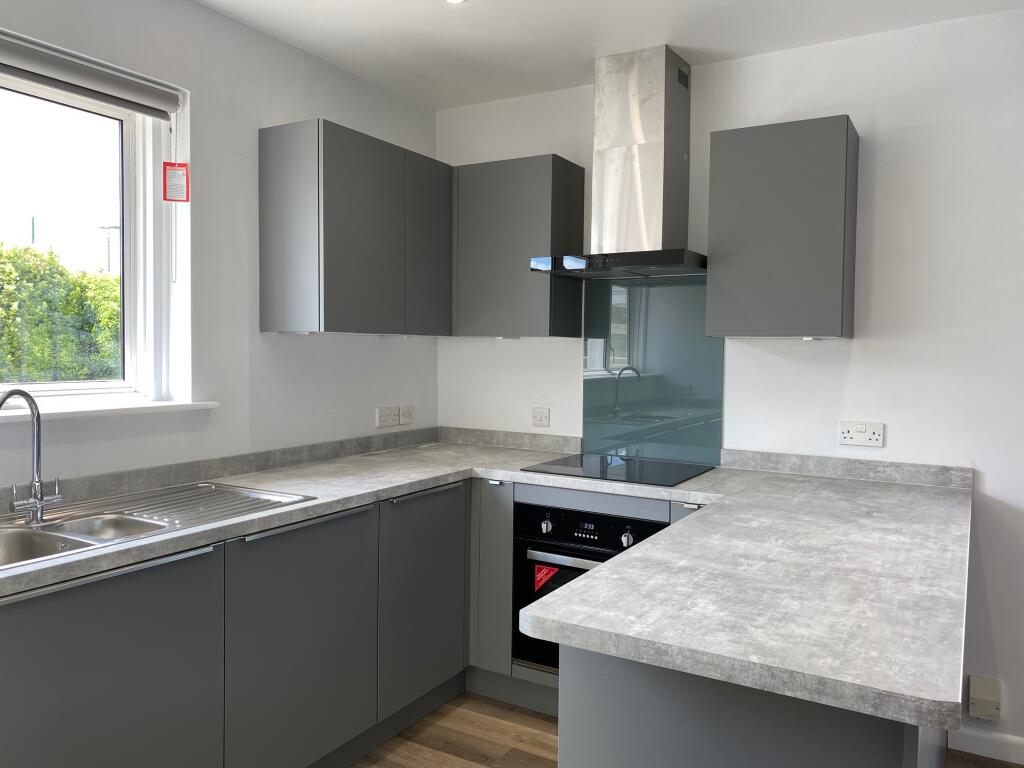 Kitchen (2)