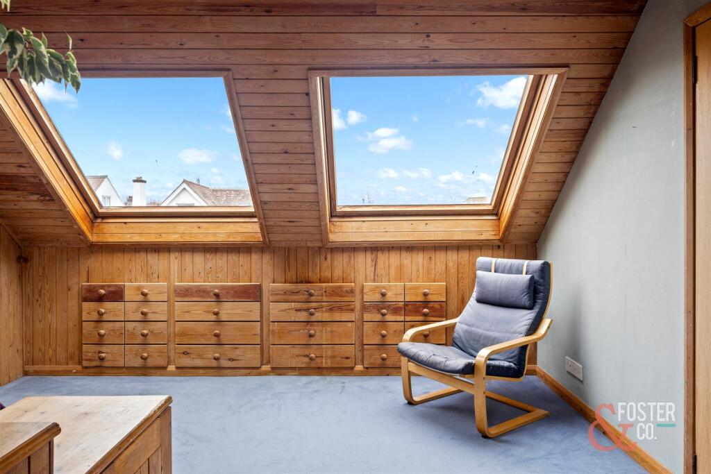 Bigwood Avenue, 21-003.JPG