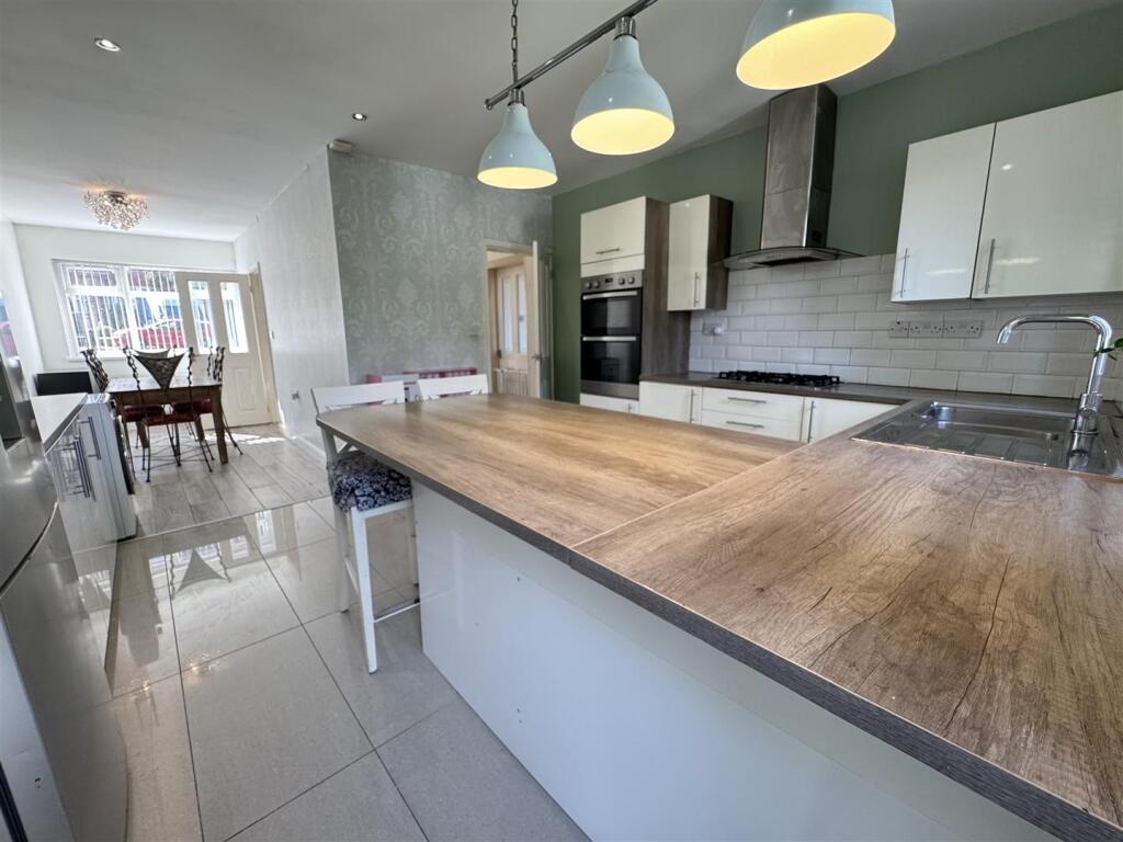 IMG_8463 (Large).JPG