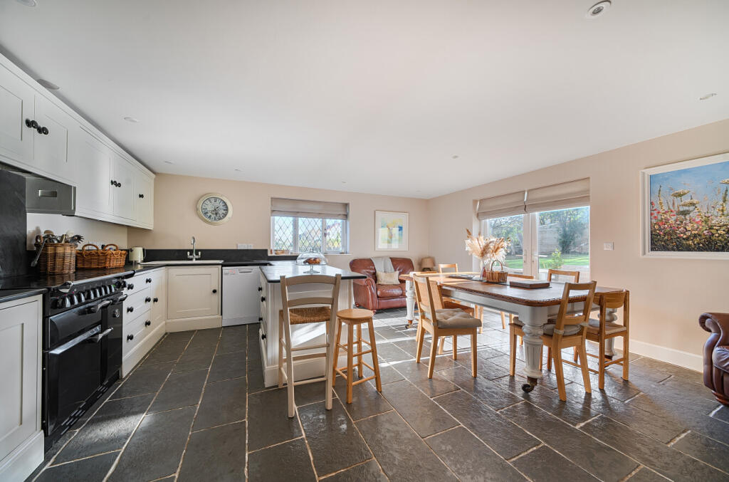 1383937-33-691f3e...