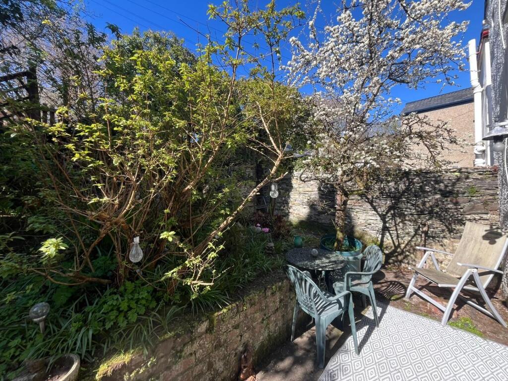 Rear Garden (2).JPEG