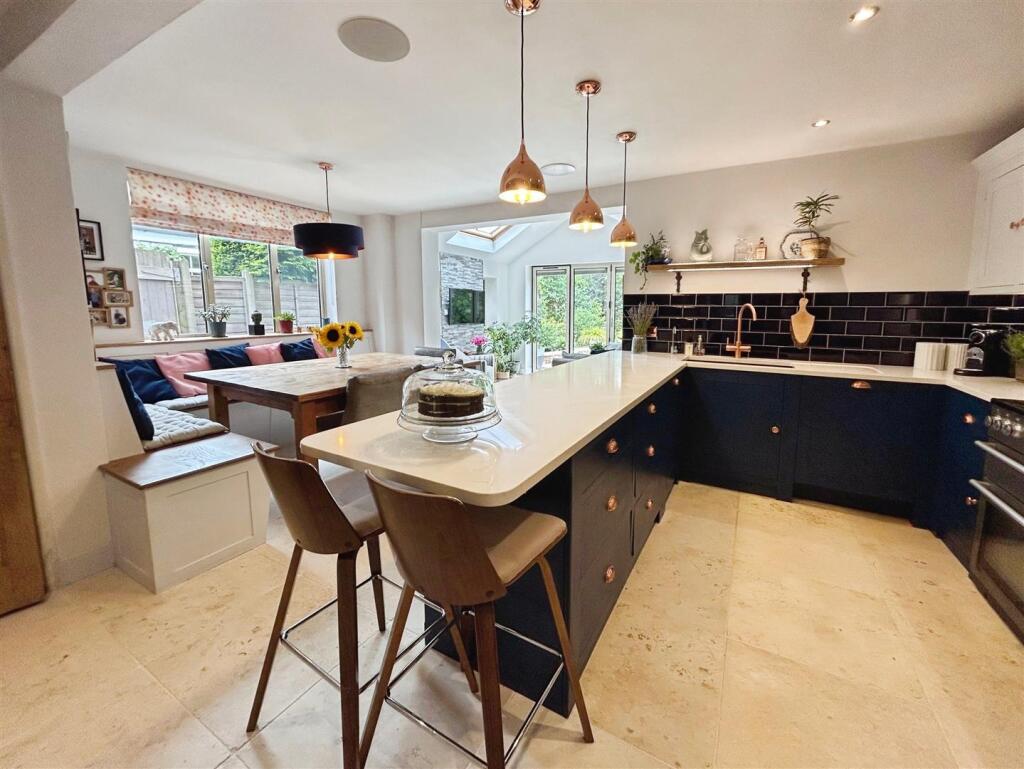 6ee8314a-E-4D33-97EE-1BA84C49DB39-5899-00000343410