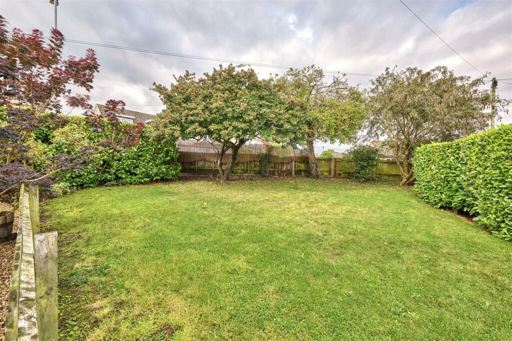 79 Springfield Rd Oundle-3.jpg