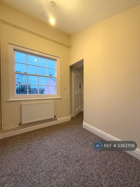 Bedroom 3/Playroom/Office