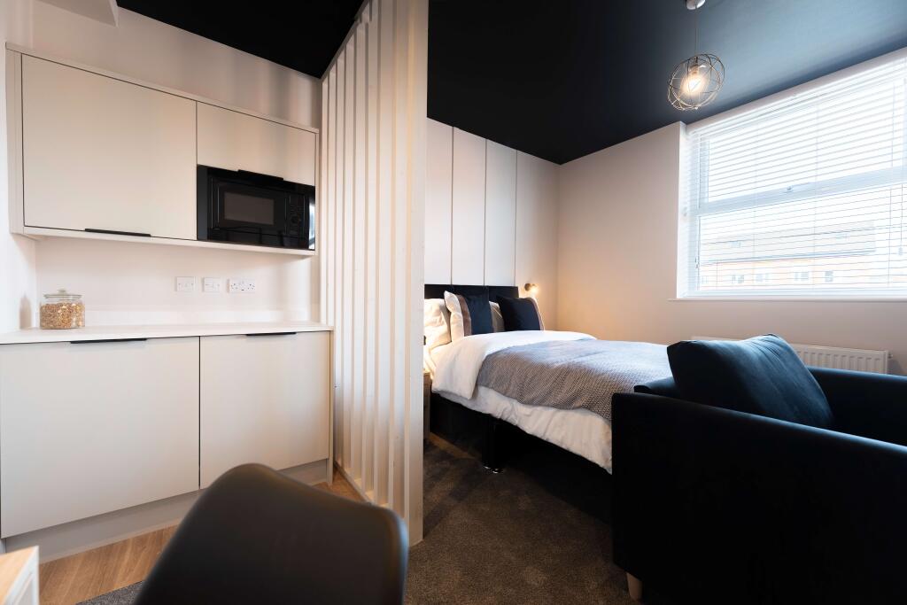 Room 7 - Ensuite
