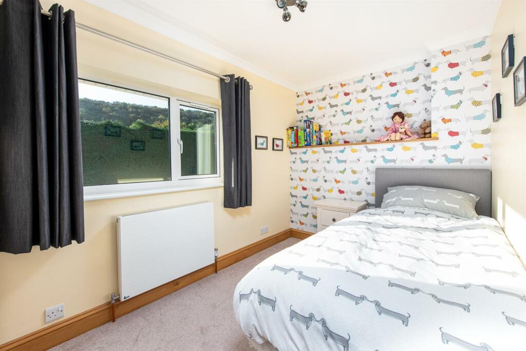 Bedroom4.jpg