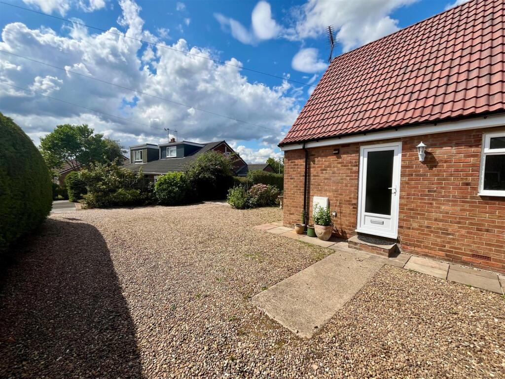 Driveway - Parking.jpg