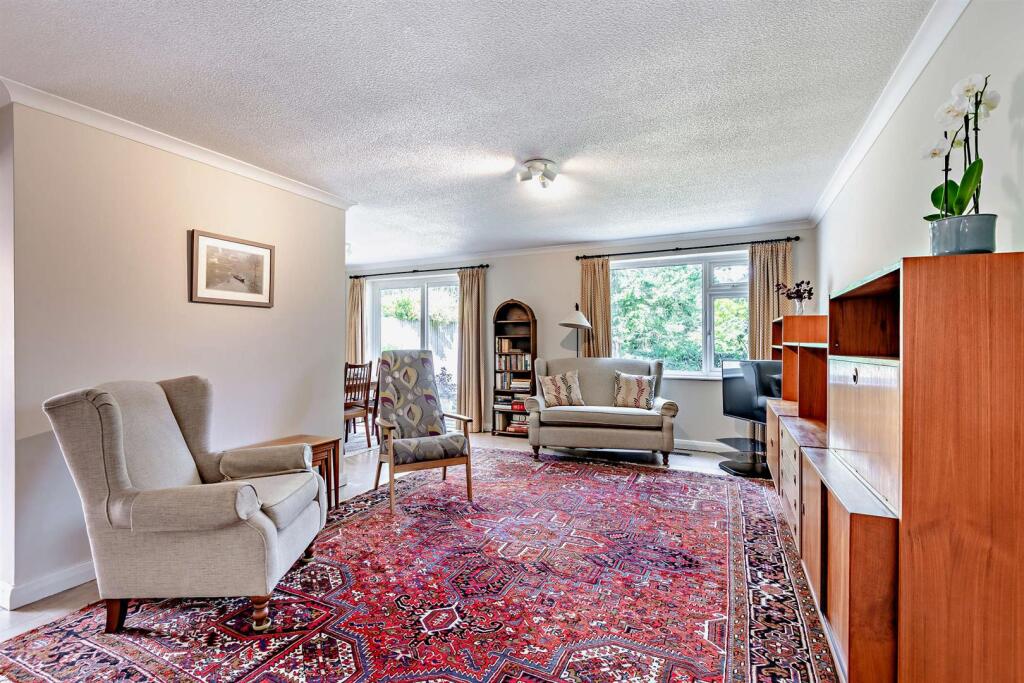 8660277-interior16-800.jpg