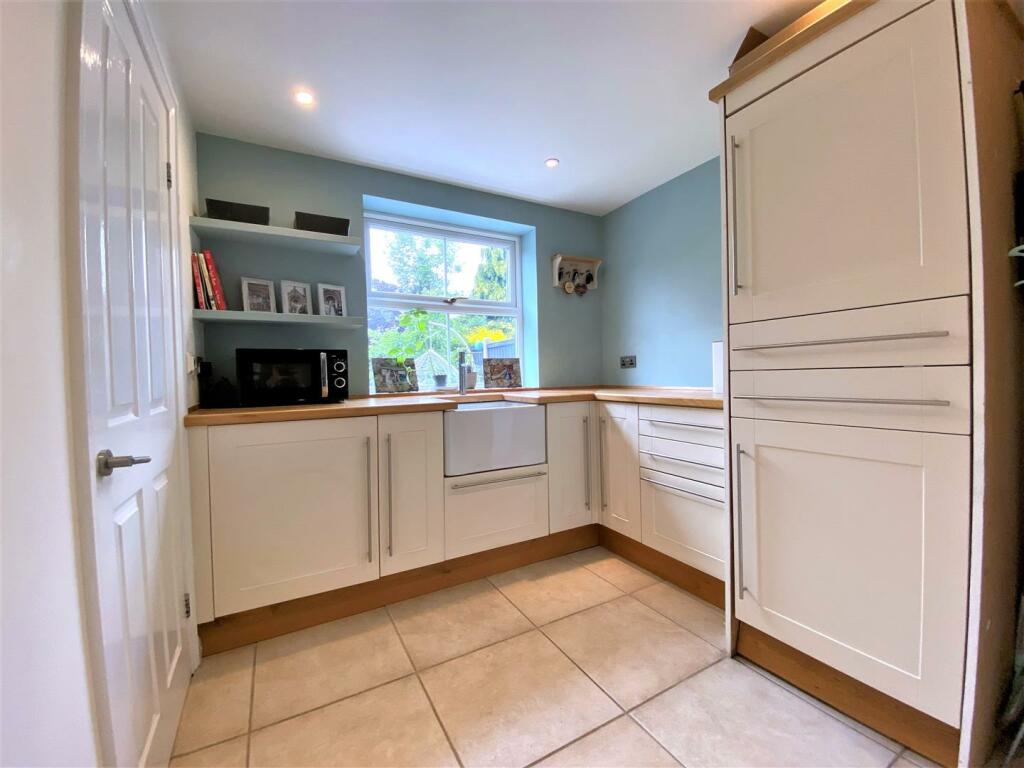 Utility Room 824