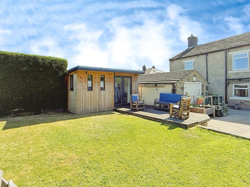 GARDEN / OUTBUILDING