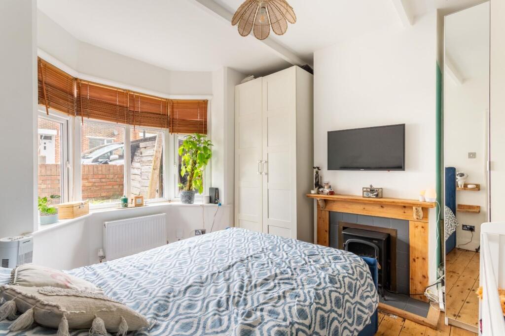bedroom.jpg