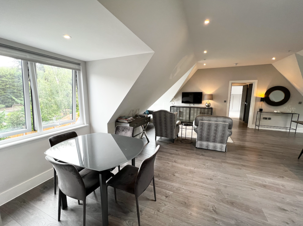 Open plan dining are