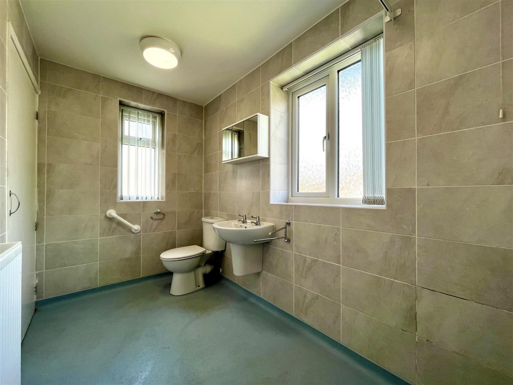 Shower Room Aspect 2