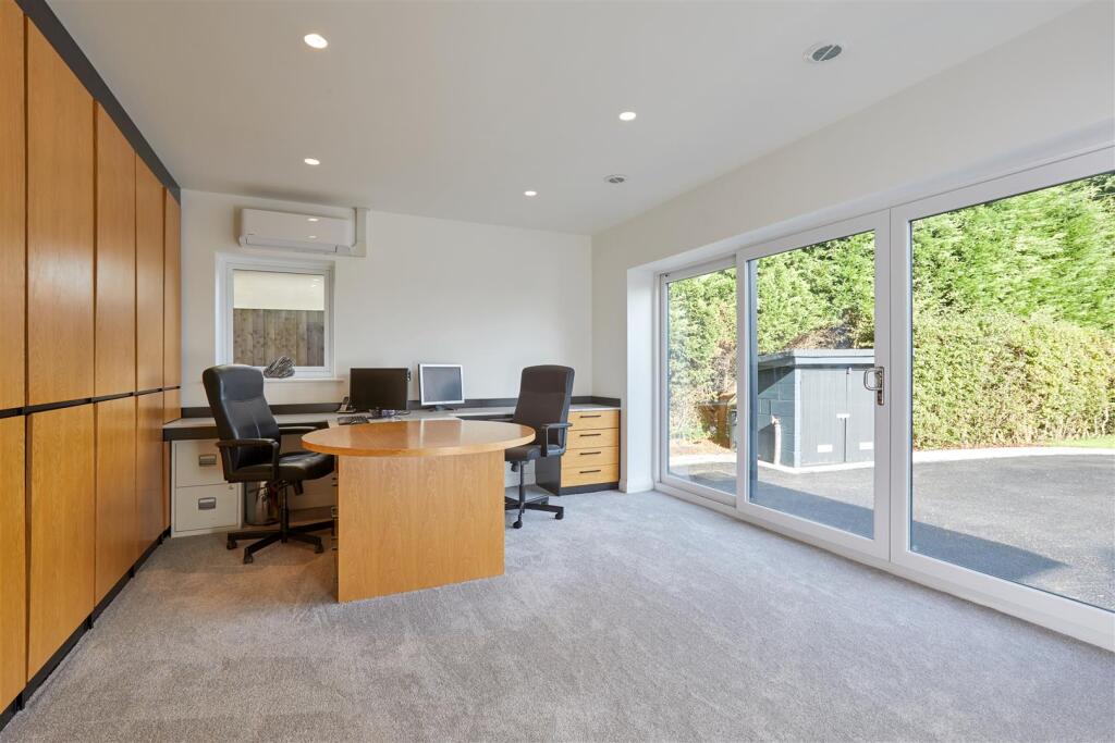 Broad View_Interior_019.jpg