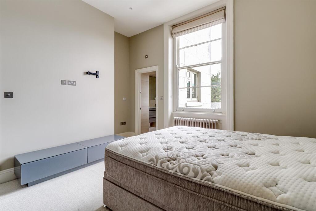 Bed 1 (2).jpg