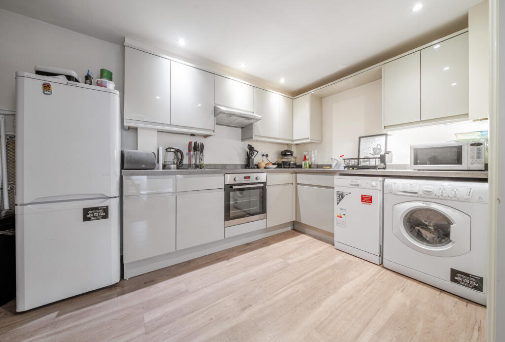 1350255-10-68c96a...