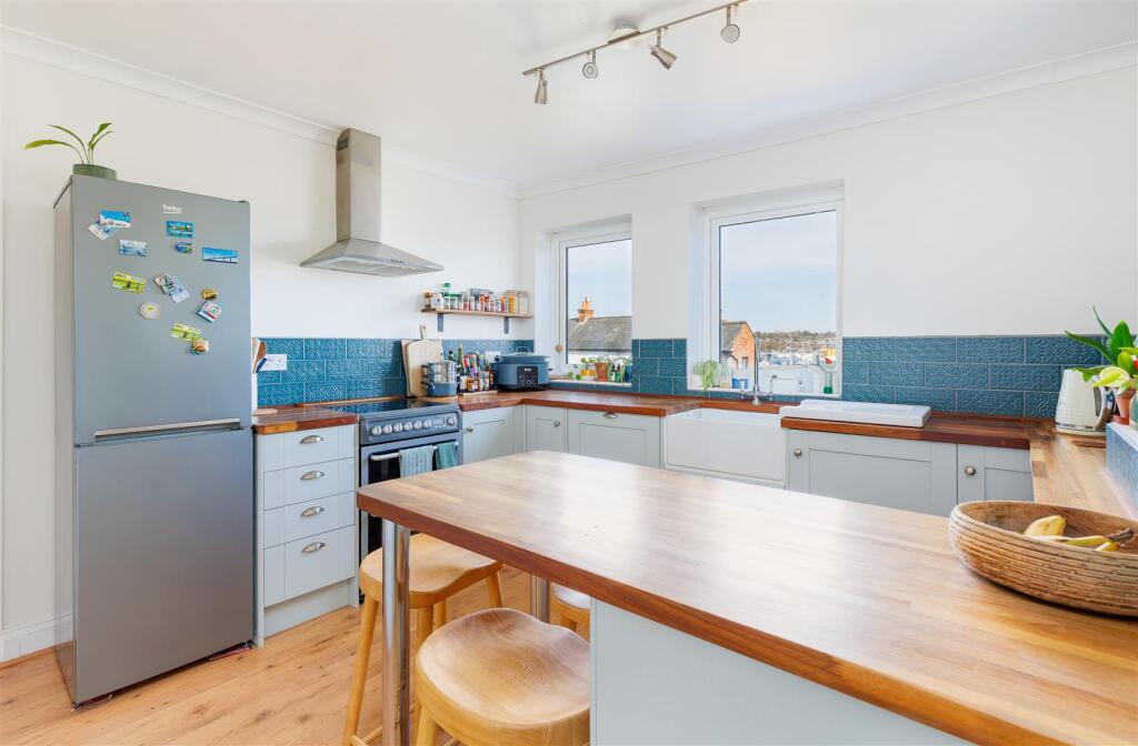 Kitchen 1-2