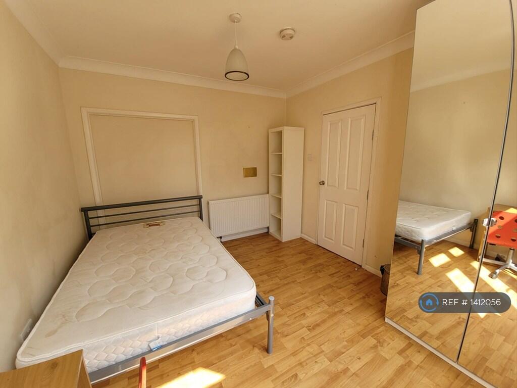 Double Bedroom