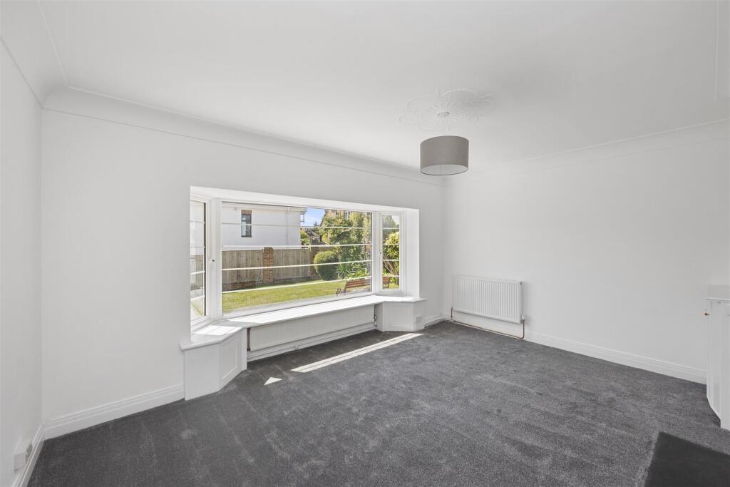 14 WOODLAND DRIVE (19).JPG