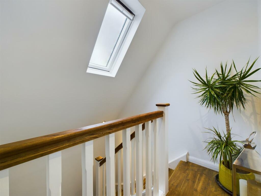 CAM02319G0-PR0118-ST