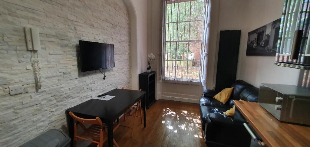 Lounge/Kitchen