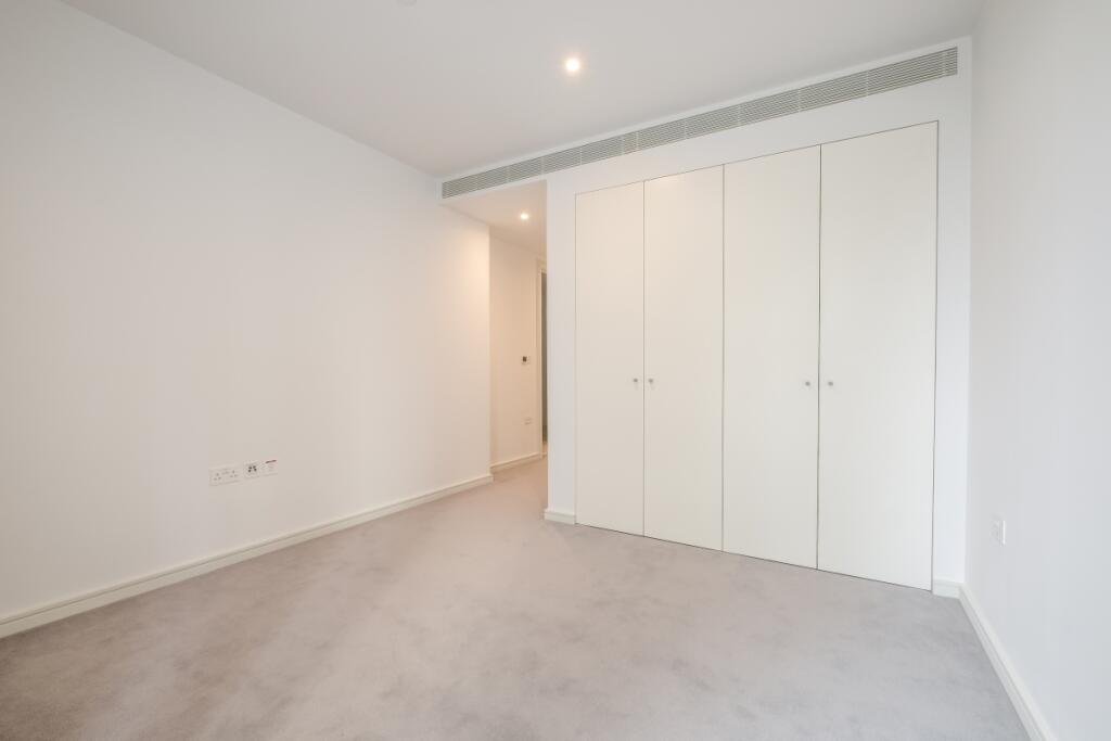 Apartment-201-9-E...