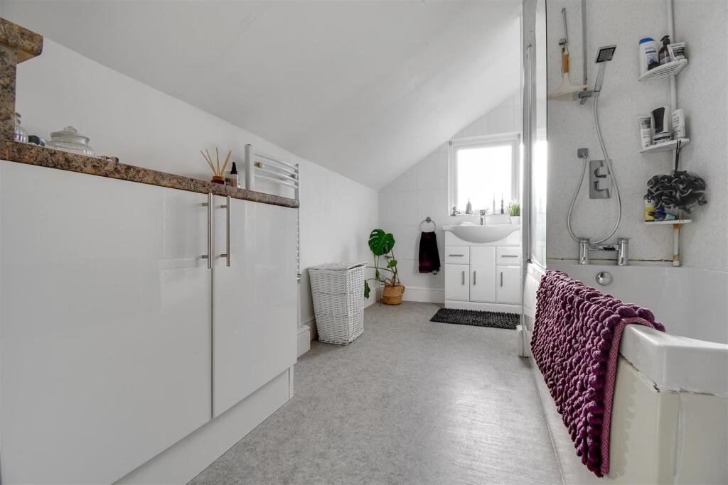 Family bathroom