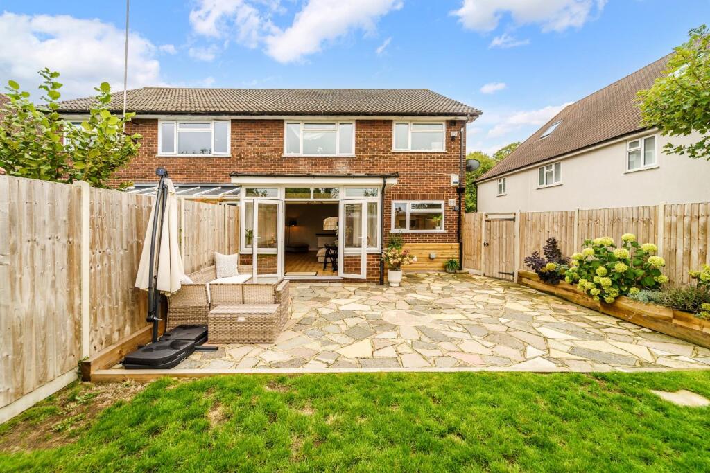 ROSEDALE COURT (20).jpg