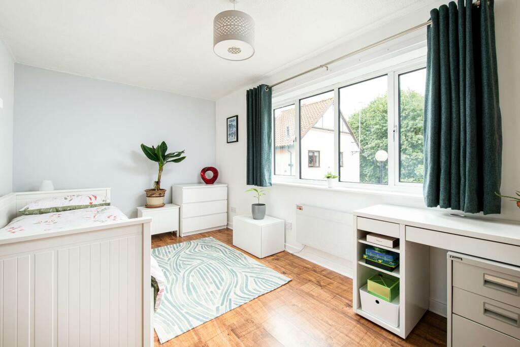 Bedroom2_1.jpg
