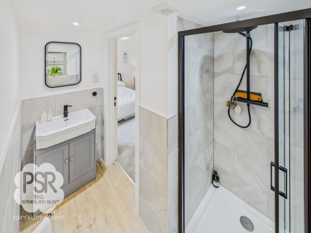 Bedroom Two En-Suite