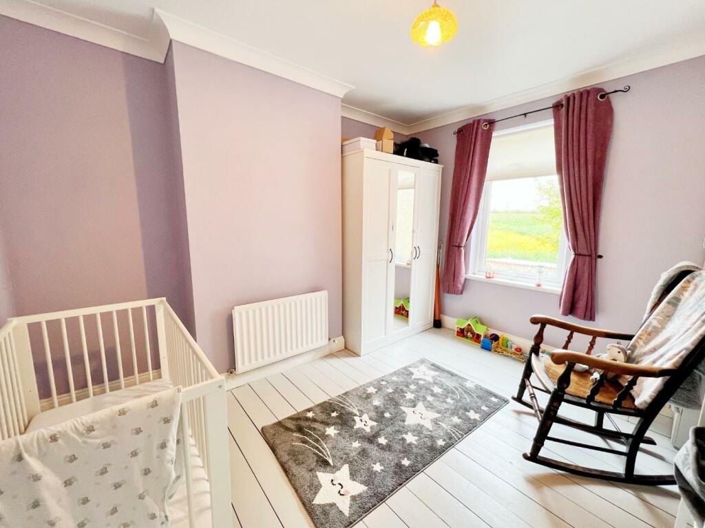 Bedroom 2 pic 1.jpg