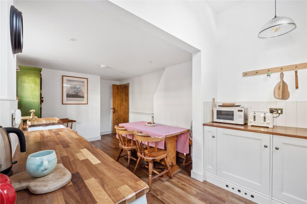 Kitchen/Dining
