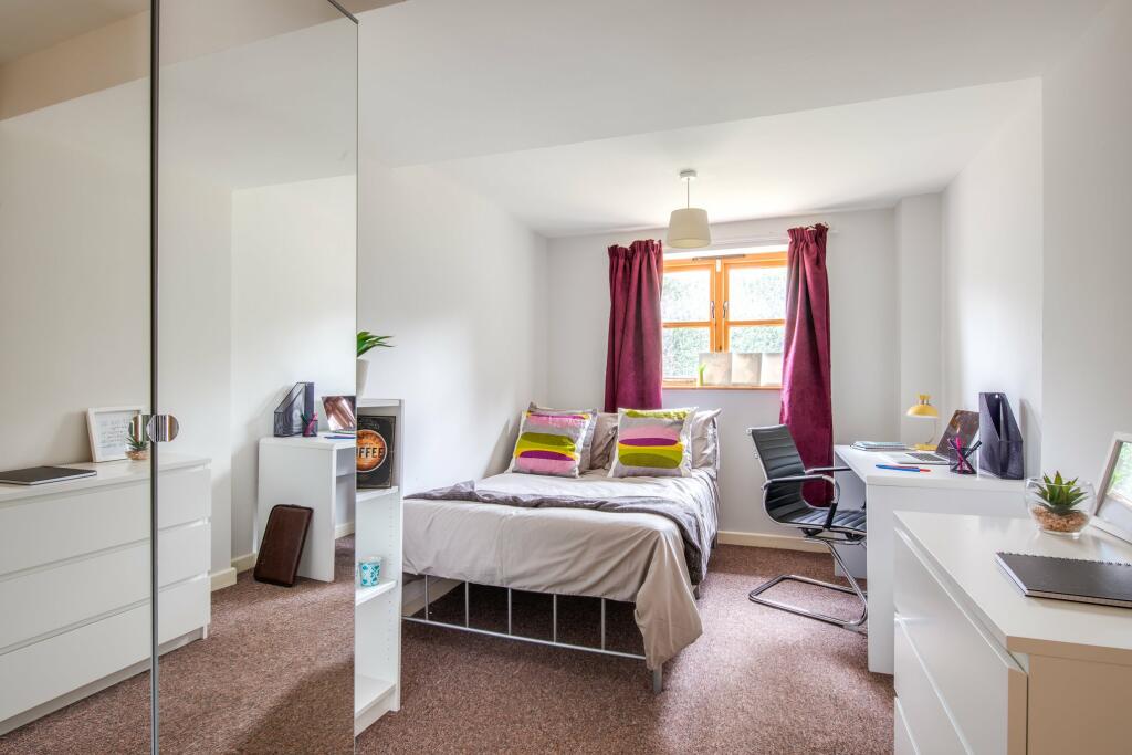 MIDDLETON  COMFORT -