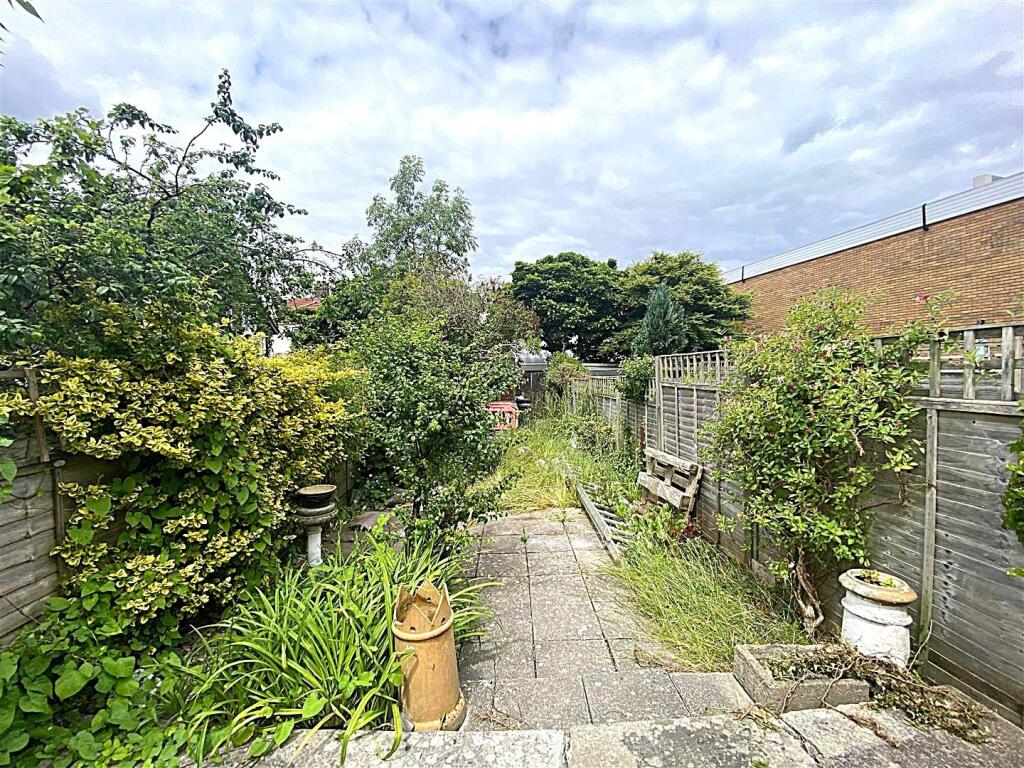 GARDEN.jpg