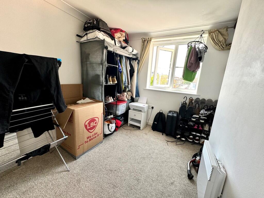 67 collier way be...