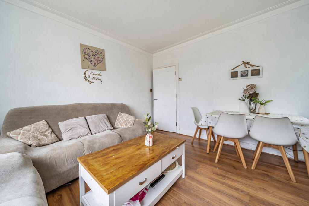 1328165-15-688396...