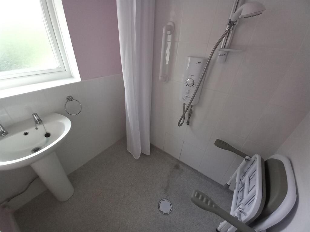 Wet Room.jpg