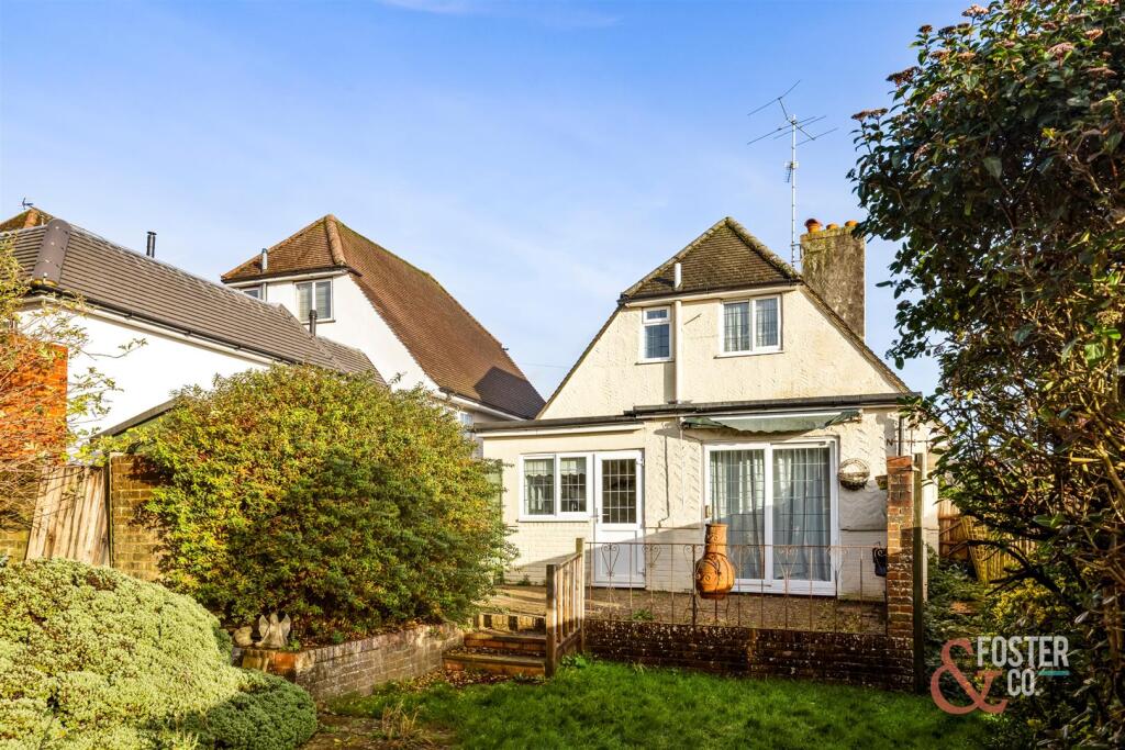 Solway Avenue, 1-008.JPG