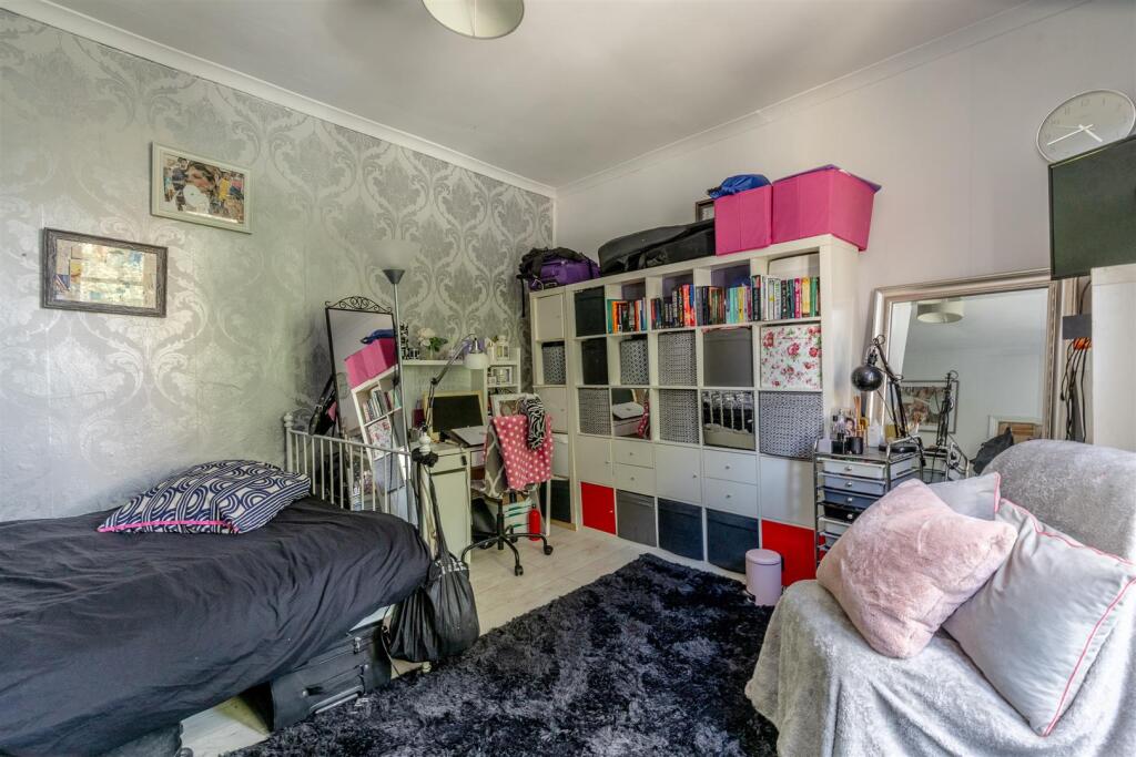 1 Brynland Avenue Bedroom 1