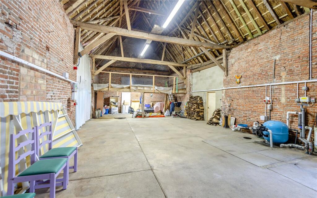 Barn