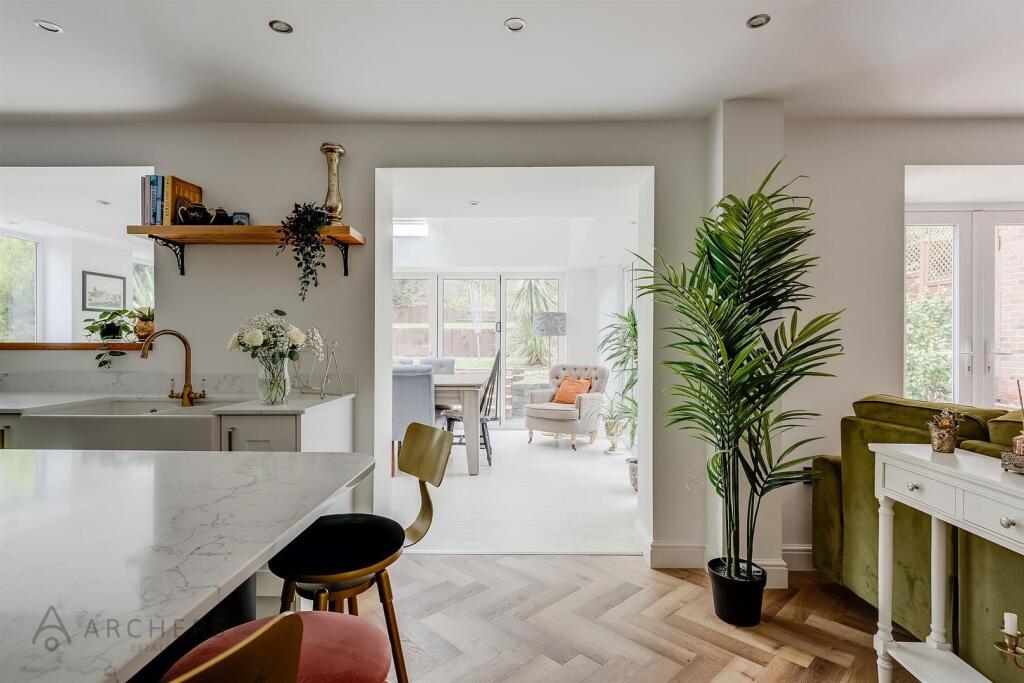 17WestwoodAvenue(Interior)(7of50).jpg