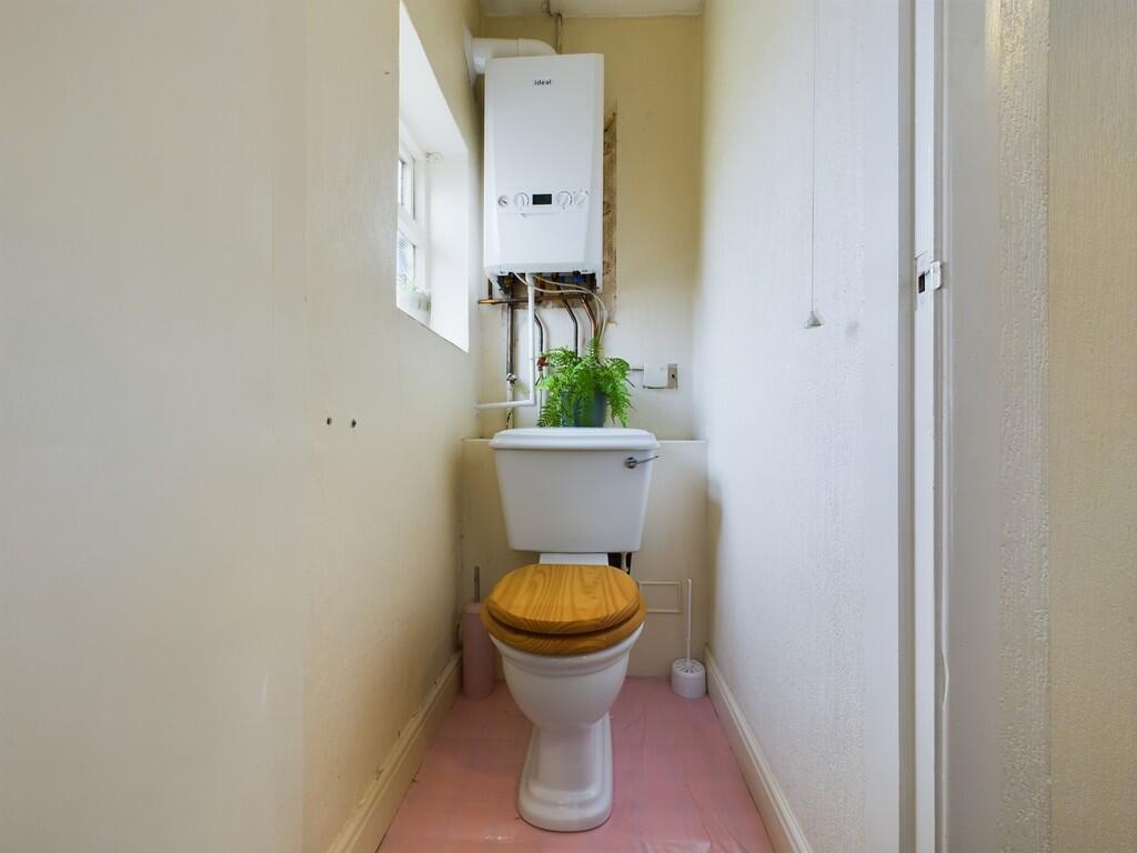 CAM04273G0-PR0086...