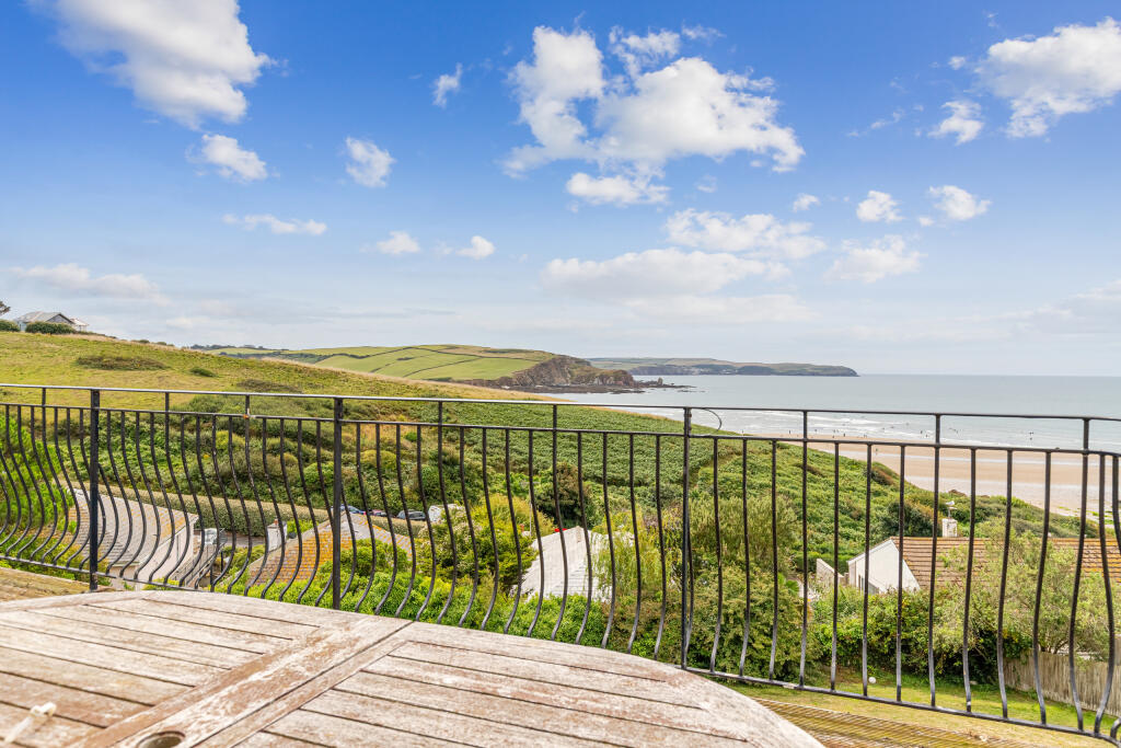 A37 - Folly Rise Ringmore Drive Bigbury - 250808