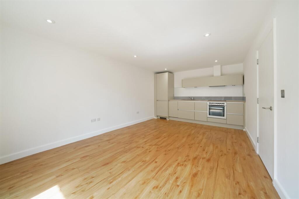 Flat 16, Rosegate House - tQjoKZOZQnSARk6lYsri.jpg