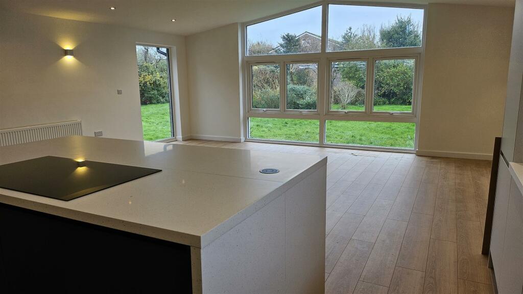 Kitchen..jpeg