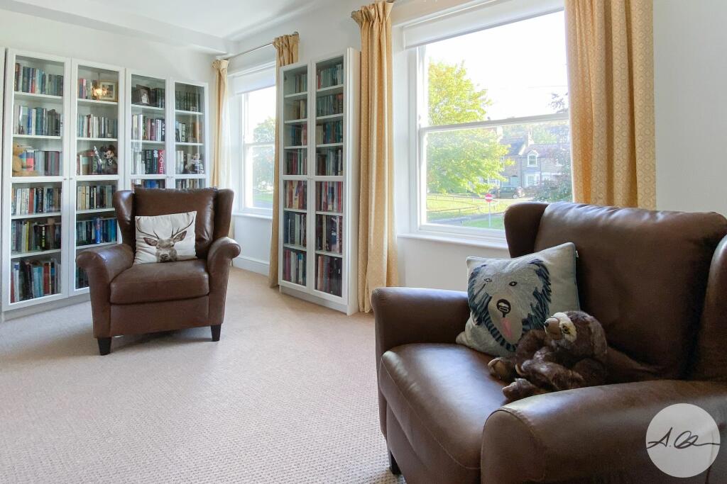 Bedroom Three / Study