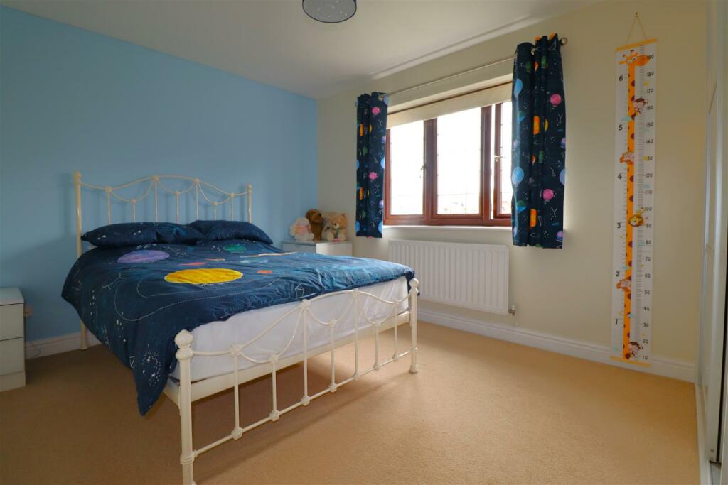 Bedroom 4.JPG