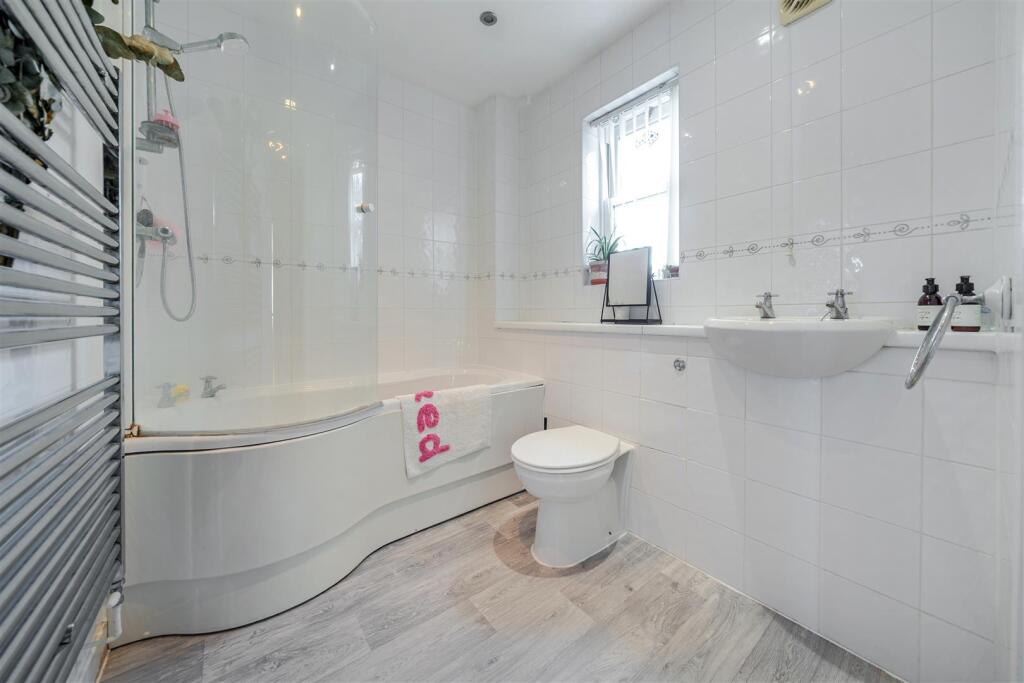 15 Reffield Close, Towcester (10).jpg